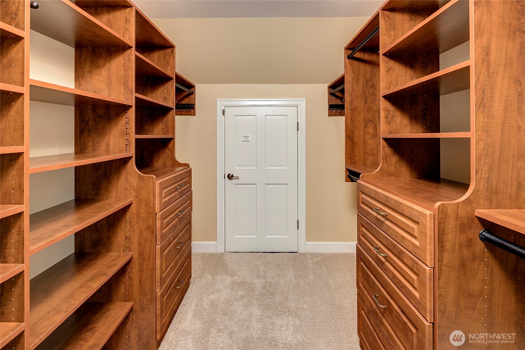 MLS #NWM2500214 image #32