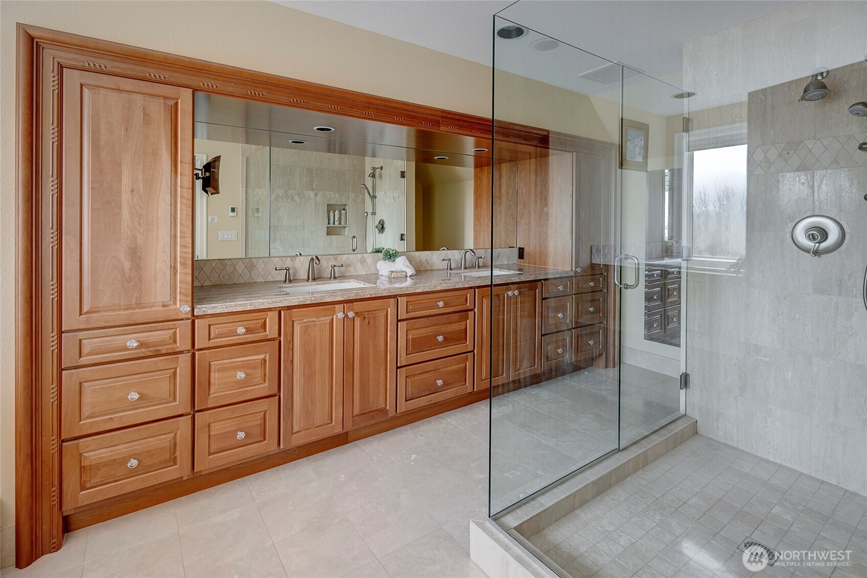MLS #NWM2500214 image #28