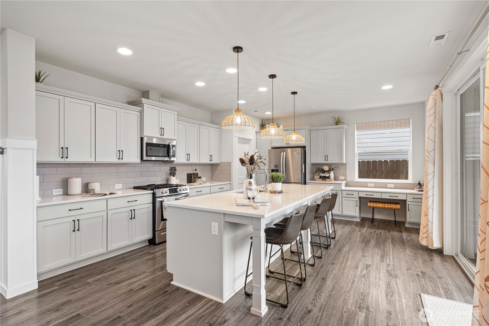 MLS #NWM2500269 image #7