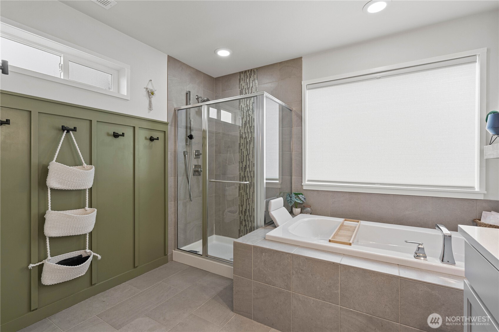 MLS #NWM2500269 image #22