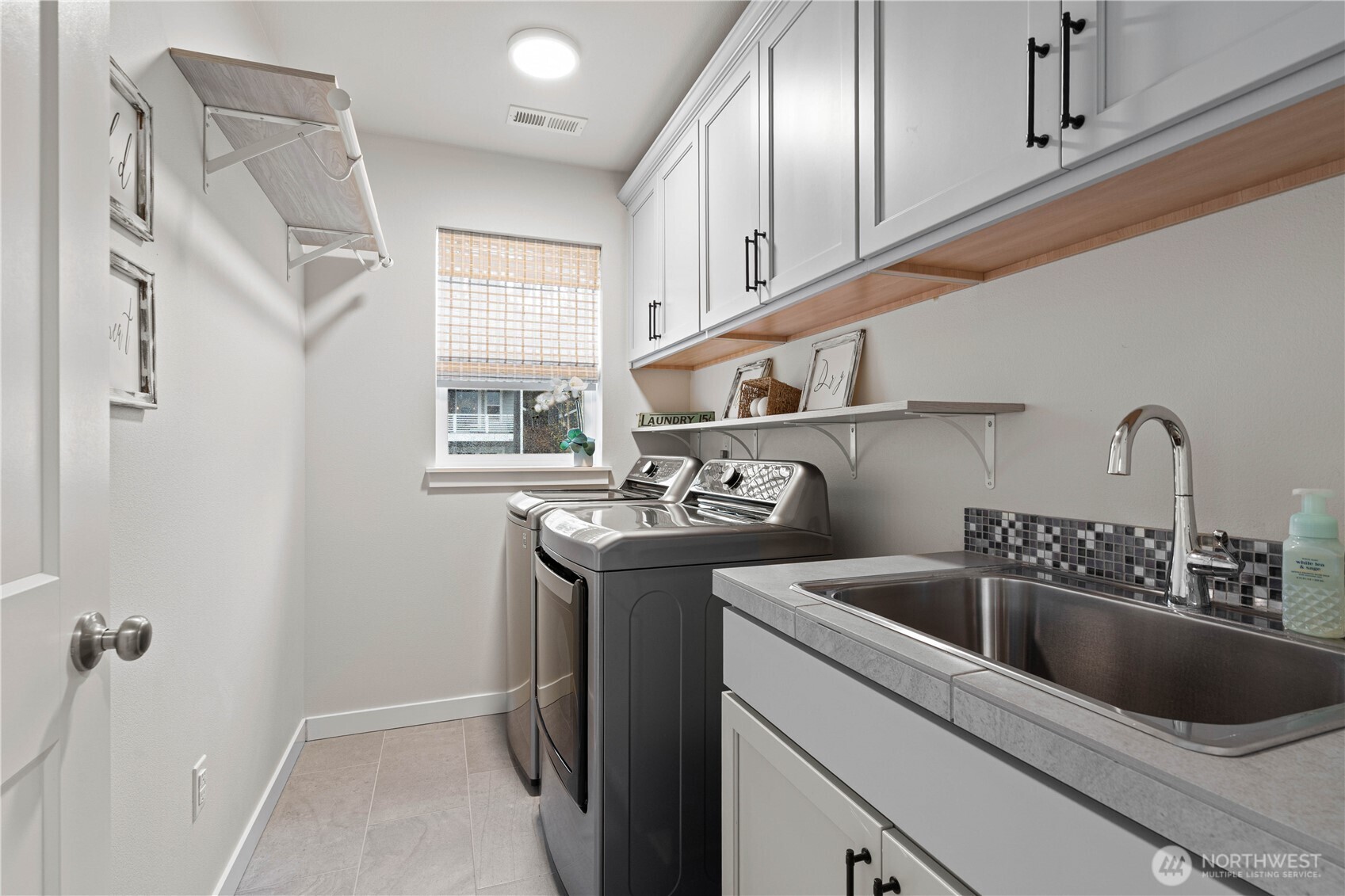 MLS #NWM2500269 image #26