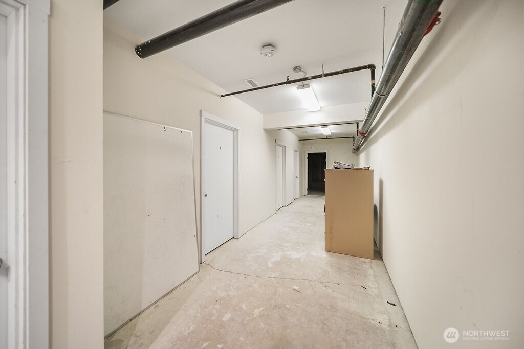 MLS #NWM2500282 image #32