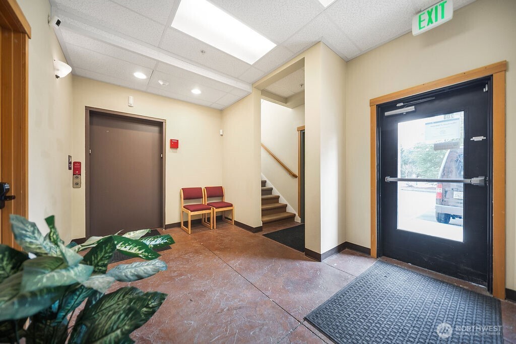 MLS #NWM2500282 image #15