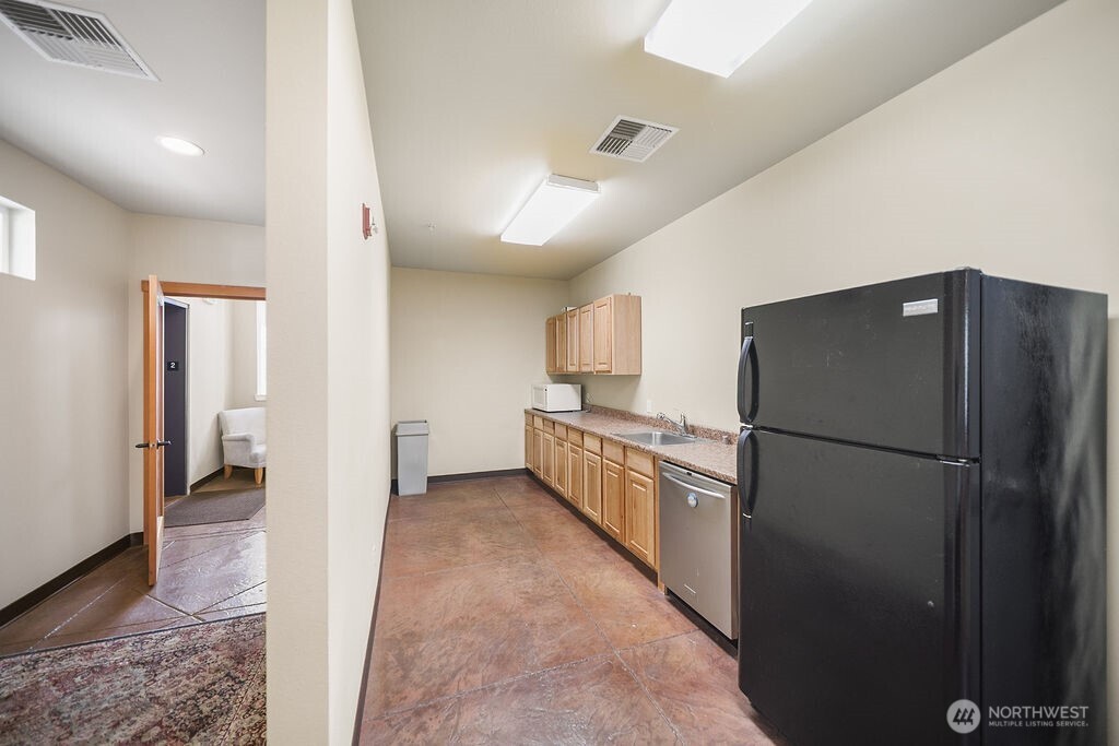 MLS #NWM2500282 image #25