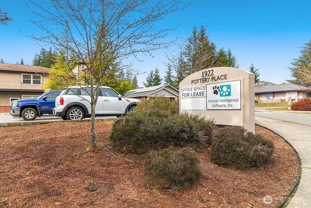 MLS #NWM2500282 image #1