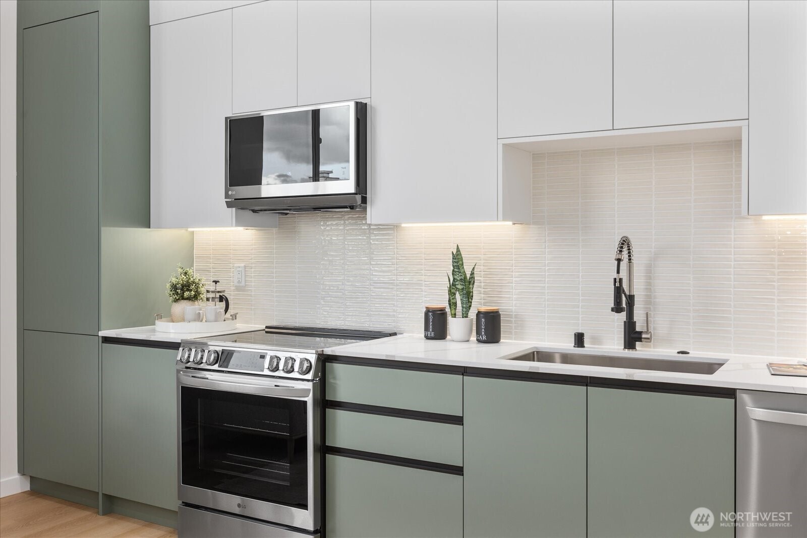 MLS #NWM2500328 image #11