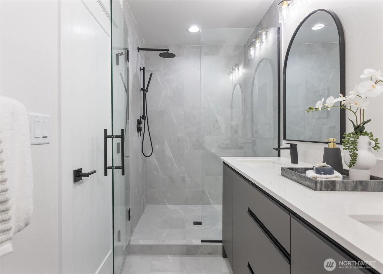 MLS #NWM2500328 image #5