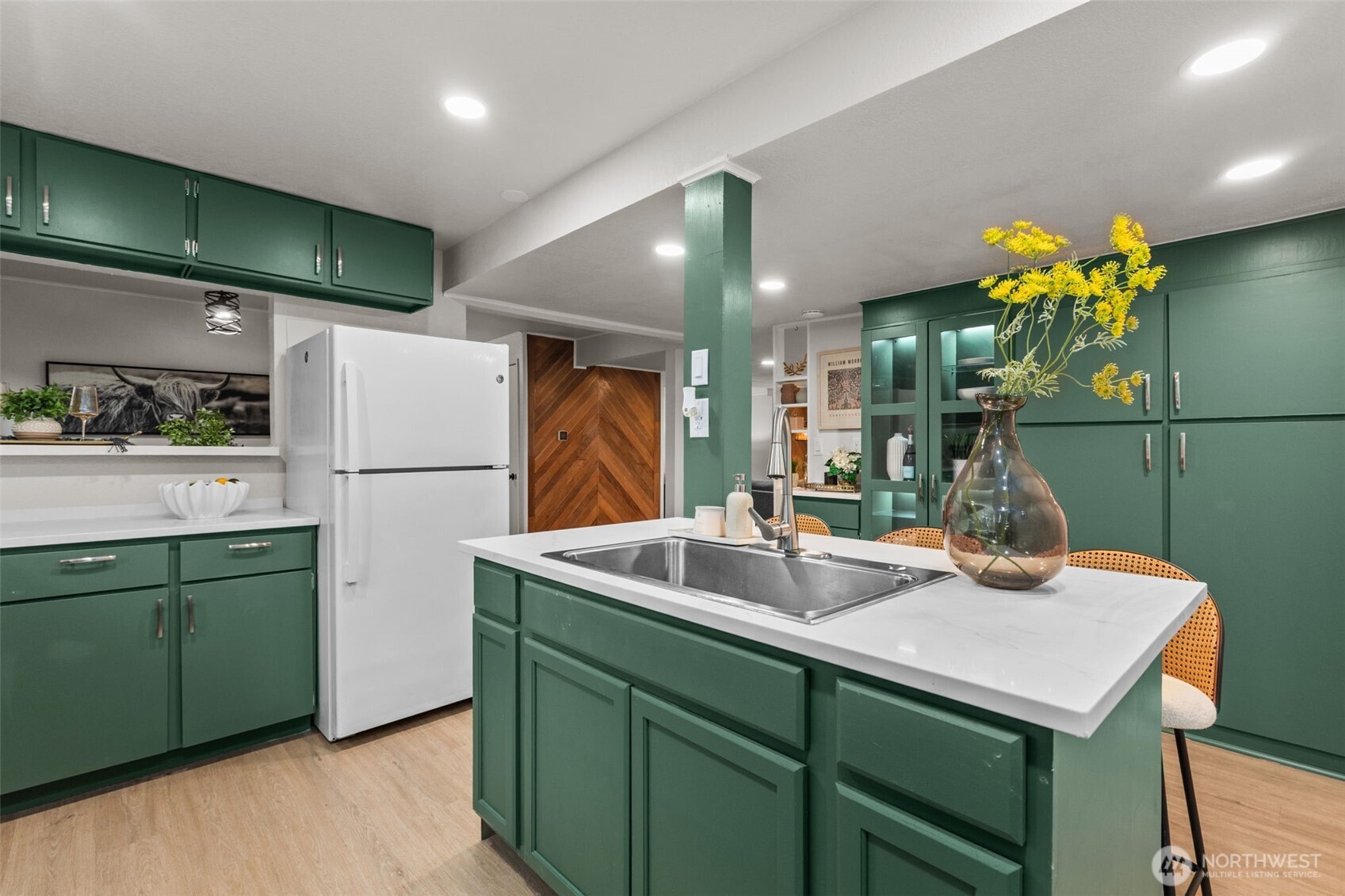 MLS #NWM2500341 image #32