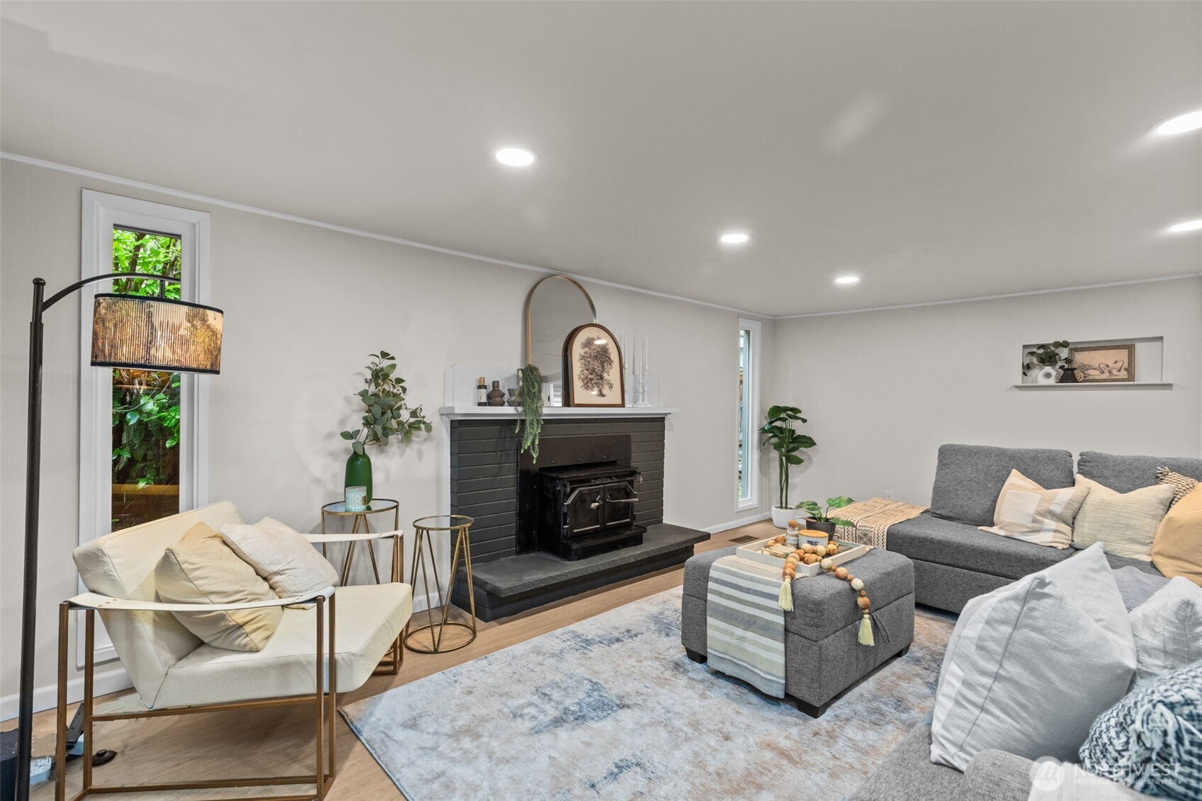 MLS #NWM2500341 image #4