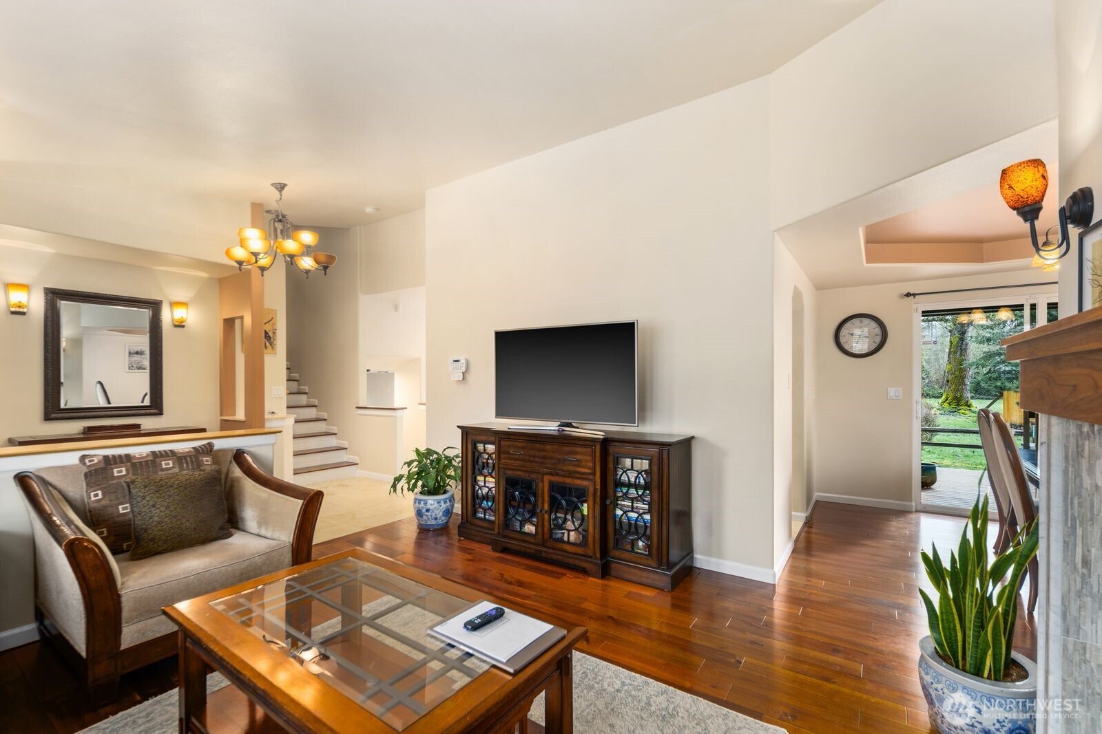 MLS #NWM2500352 image #3