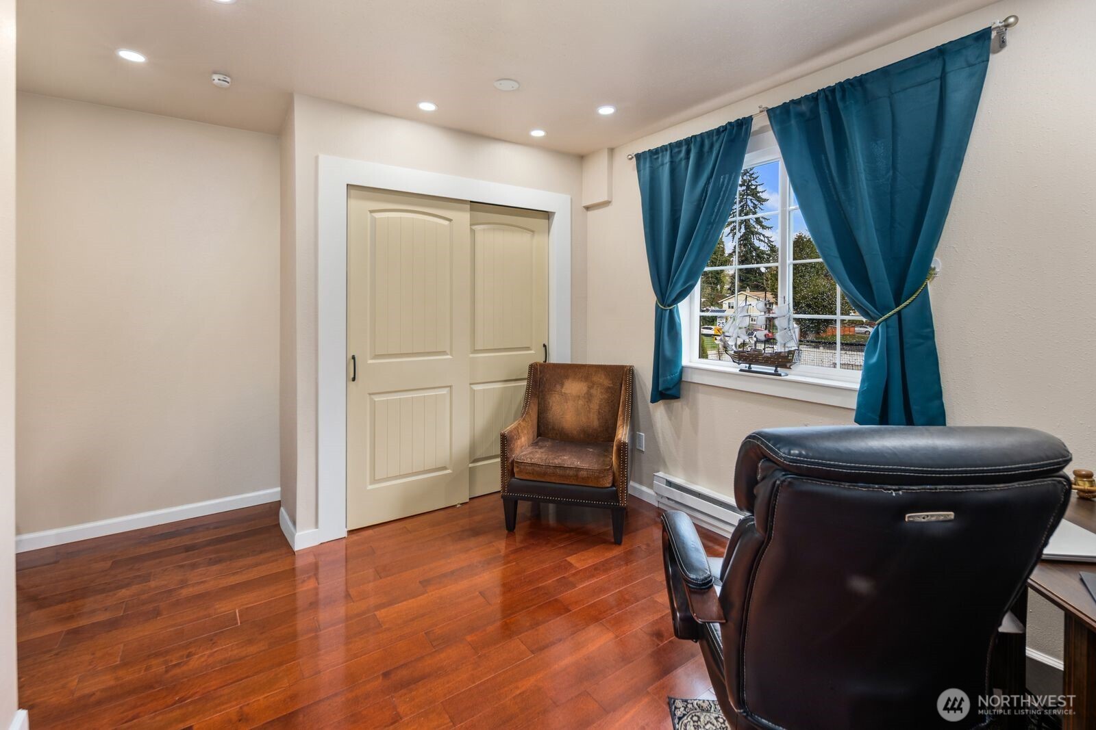 MLS #NWM2500352 image #32