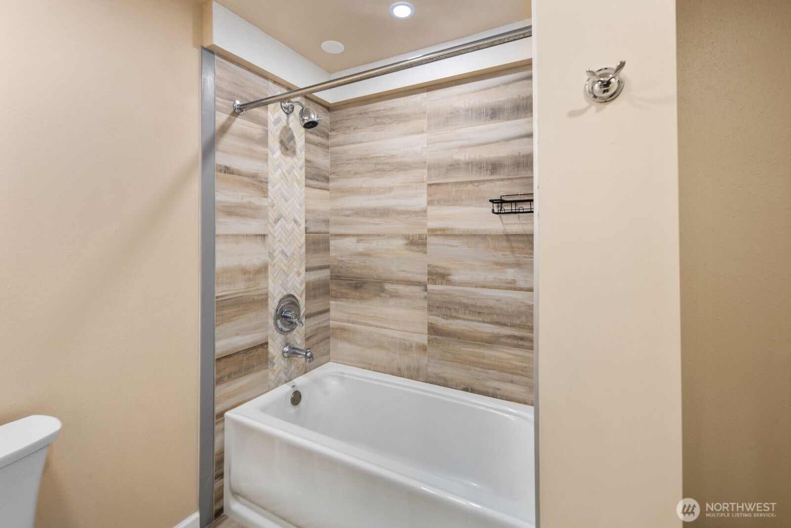 MLS #NWM2500352 image #30