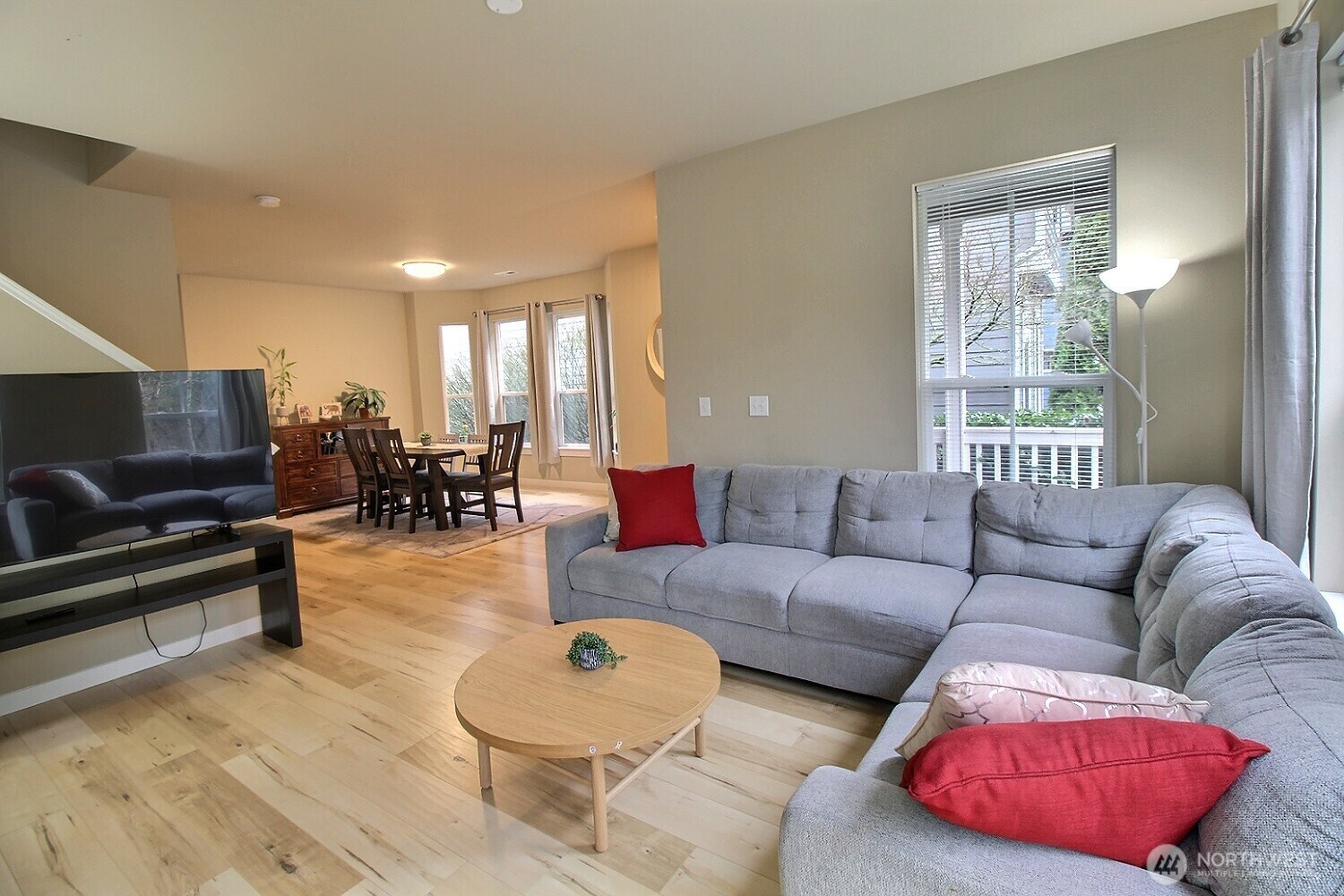 MLS #NWM2500399 image #3