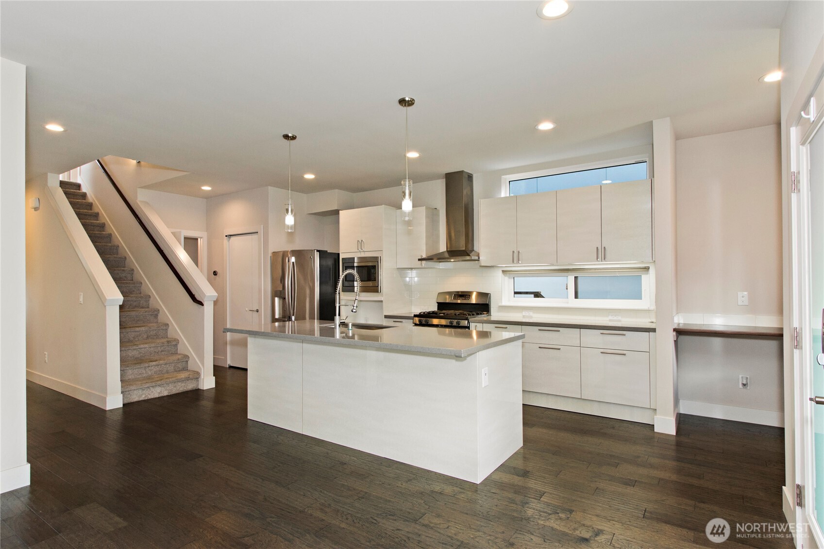 MLS #NWM2500526 image #9