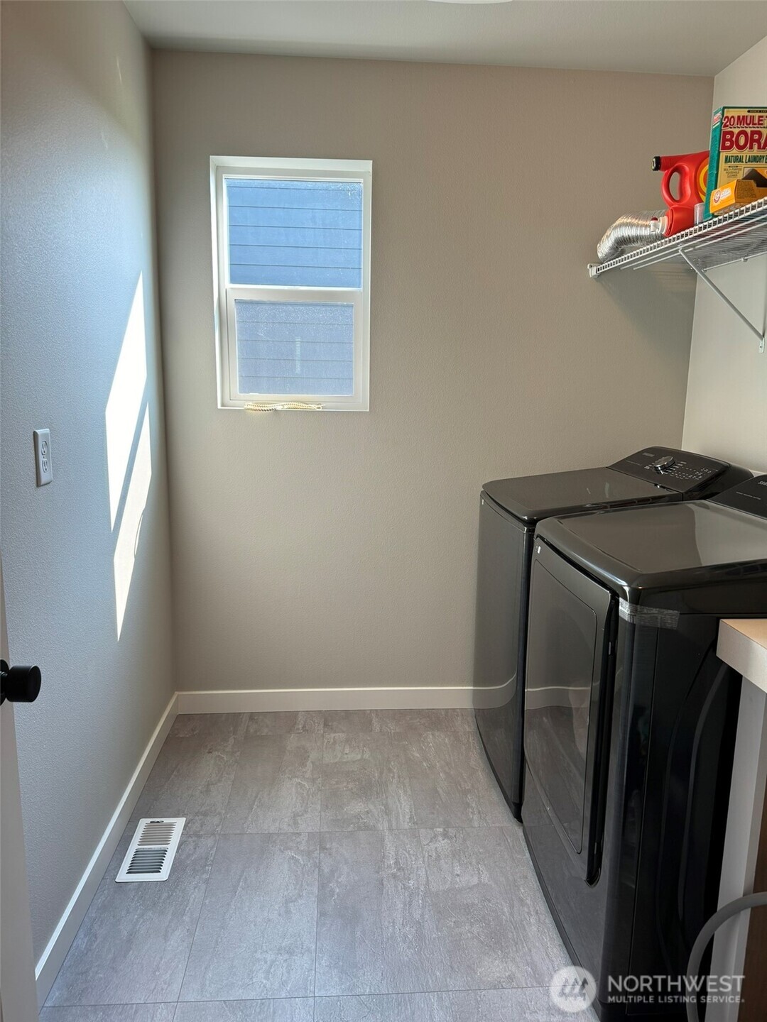 MLS #NWM2500556 image #28