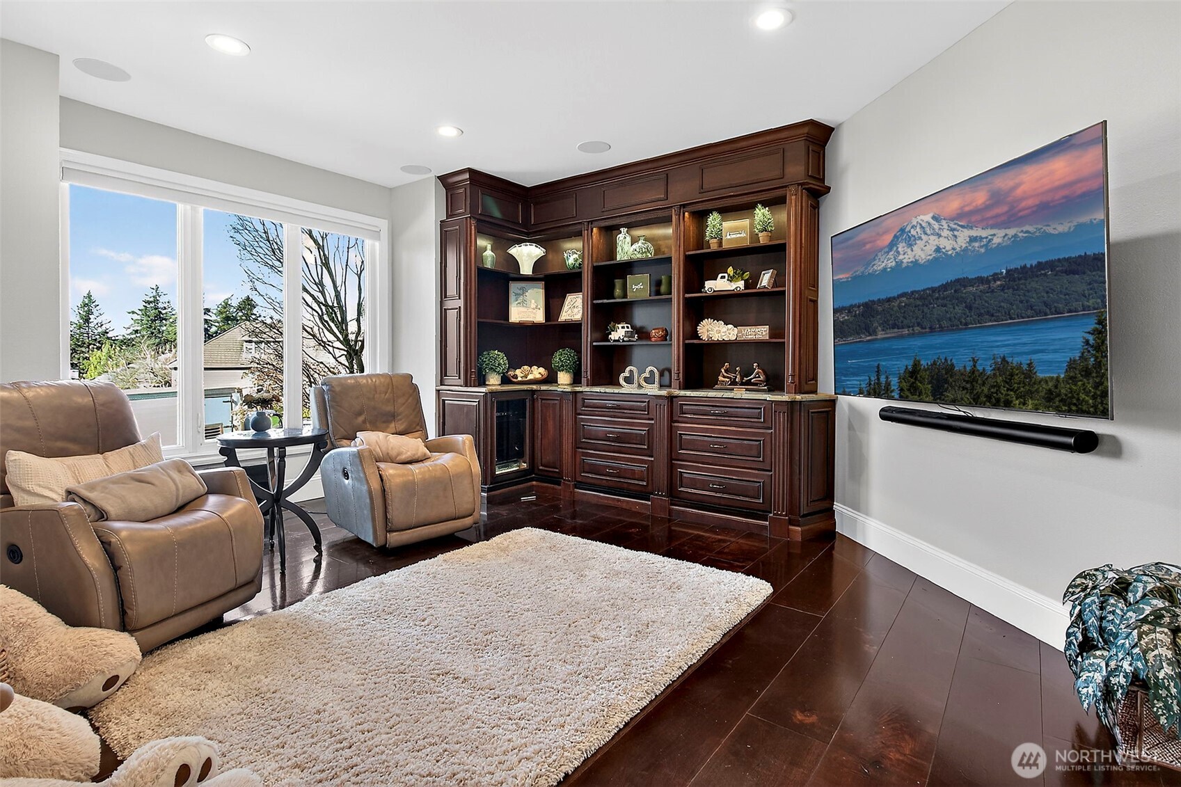 MLS #NWM2500562 image #21