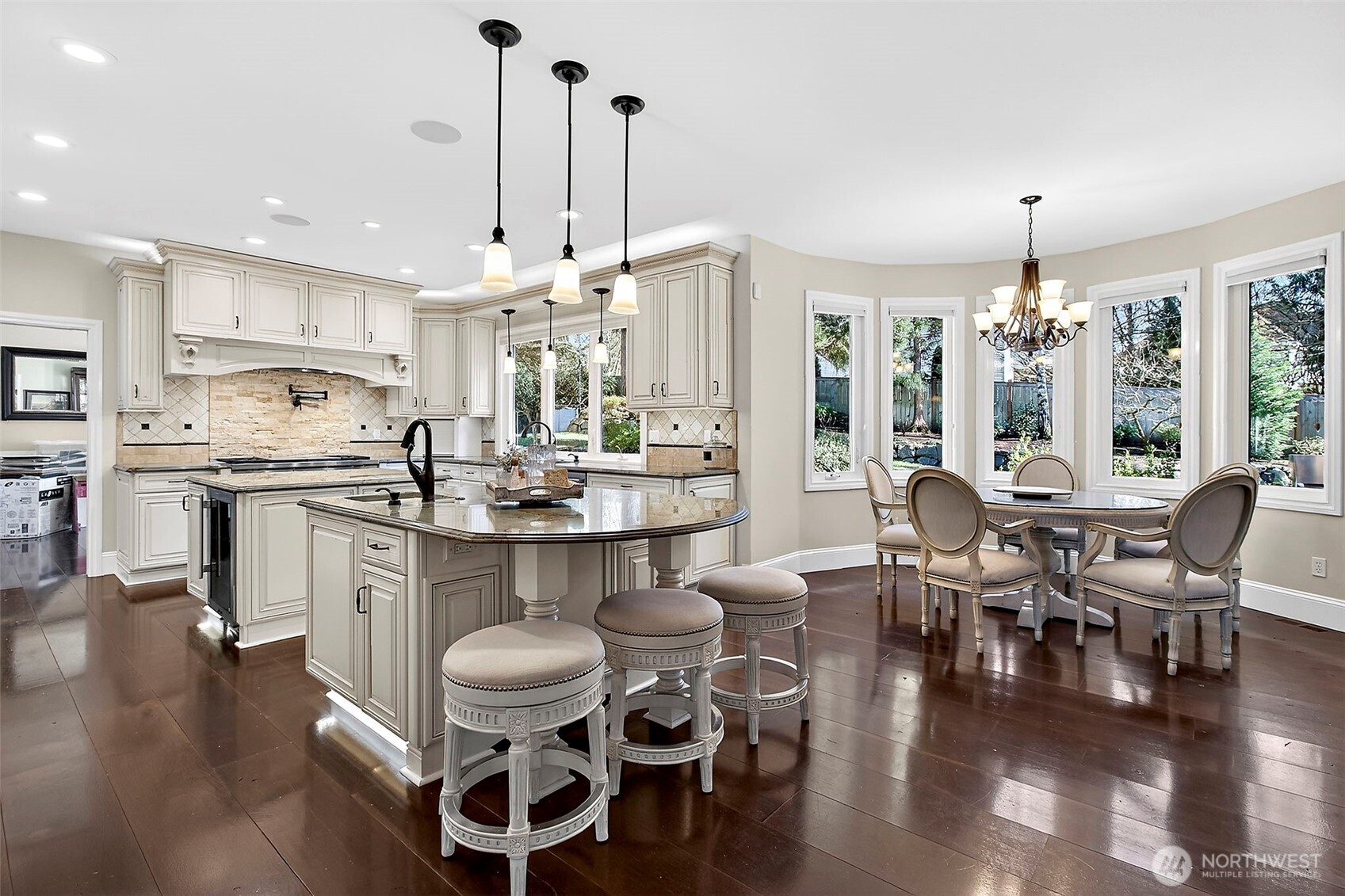 MLS #NWM2500562 image #11