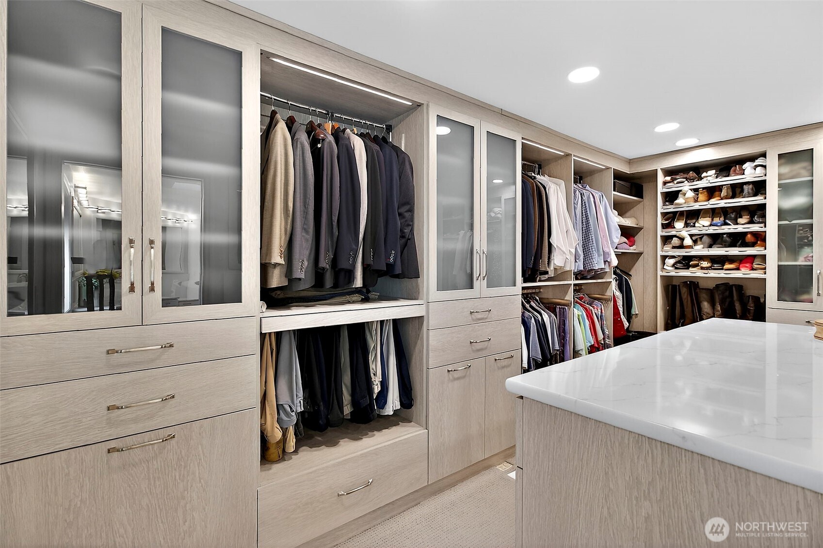 MLS #NWM2500562 image #34