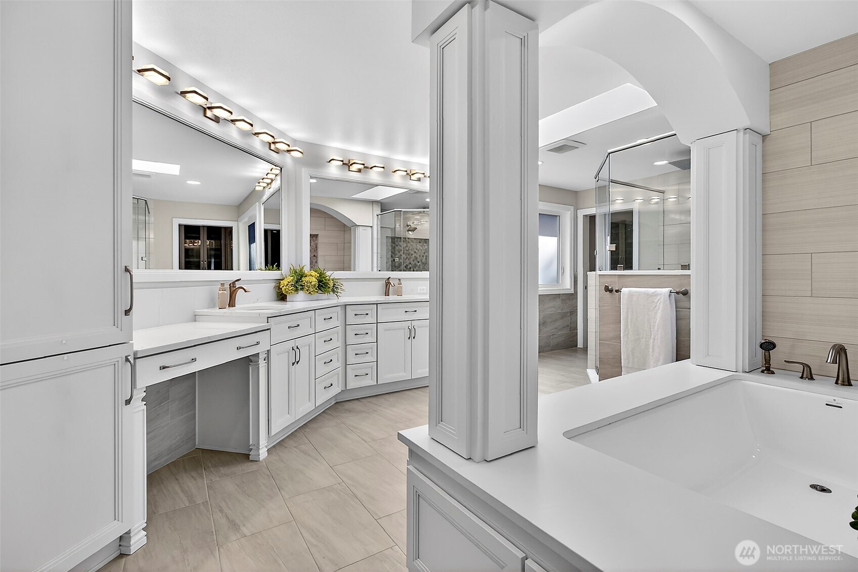 MLS #NWM2500562 image #30