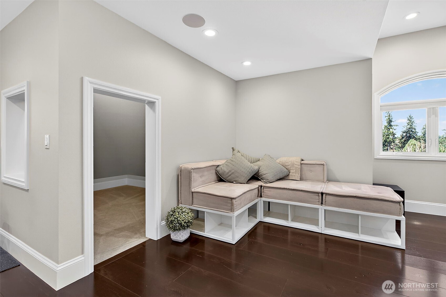 MLS #NWM2500562 image #25