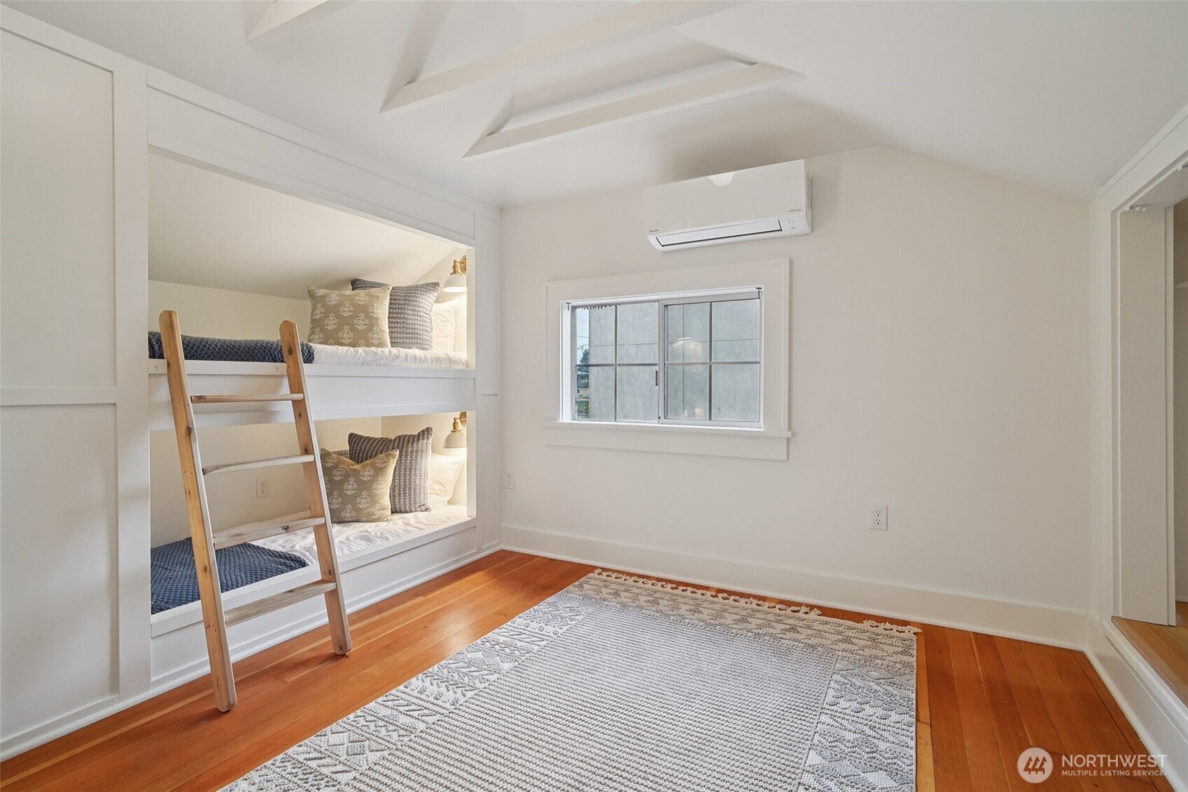 MLS #NWM2500579 image #18