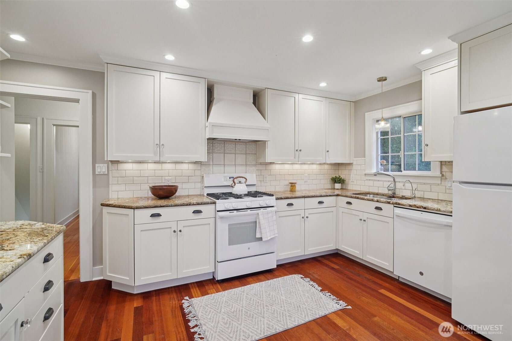 MLS #NWM2500579 image #7