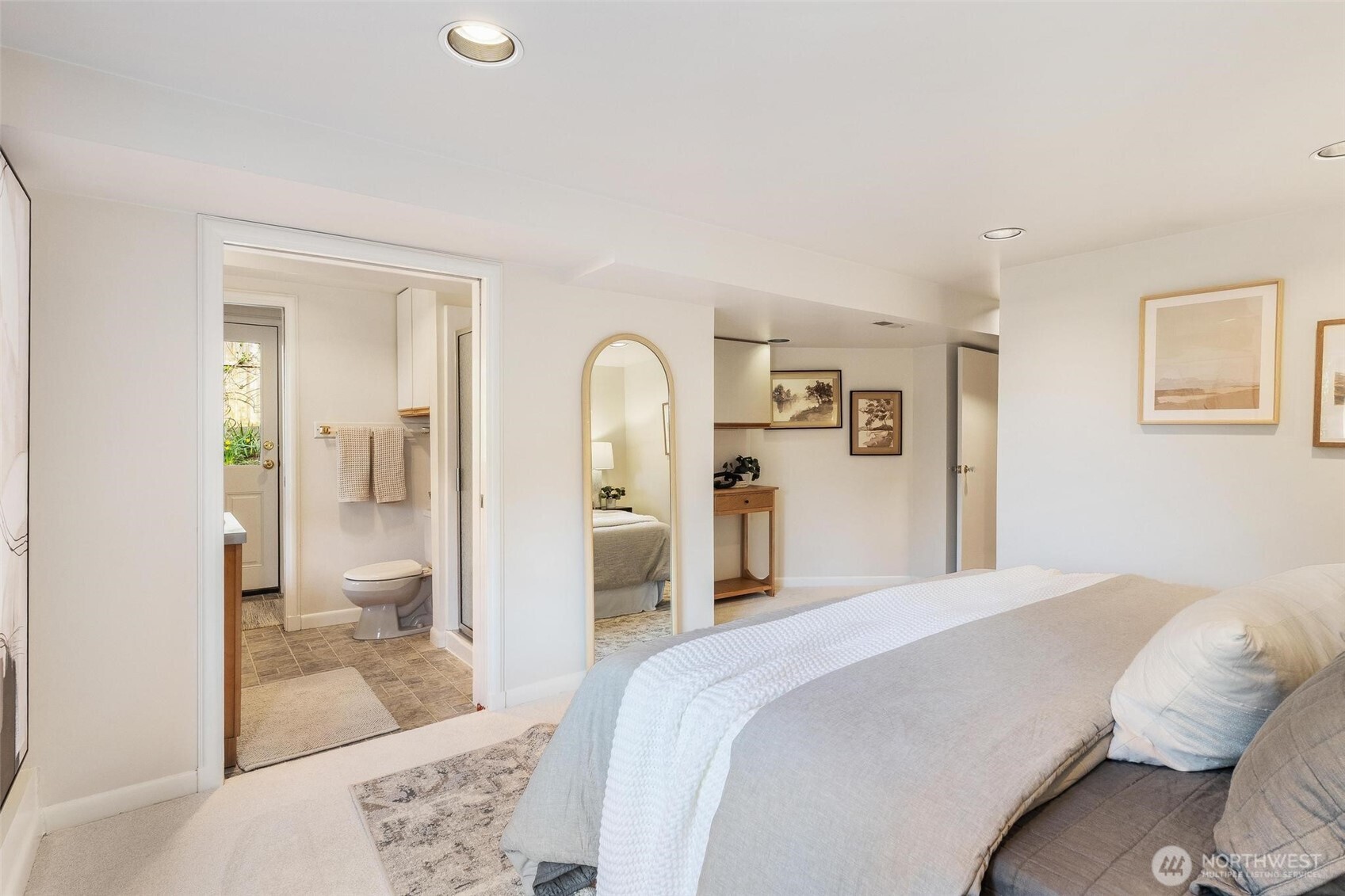 MLS #NWM2500618 image #17