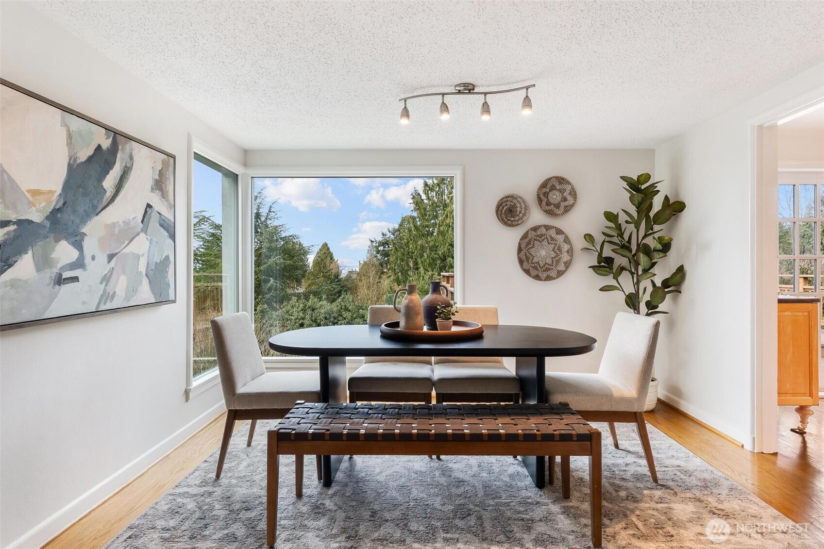 MLS #NWM2500618 image #4