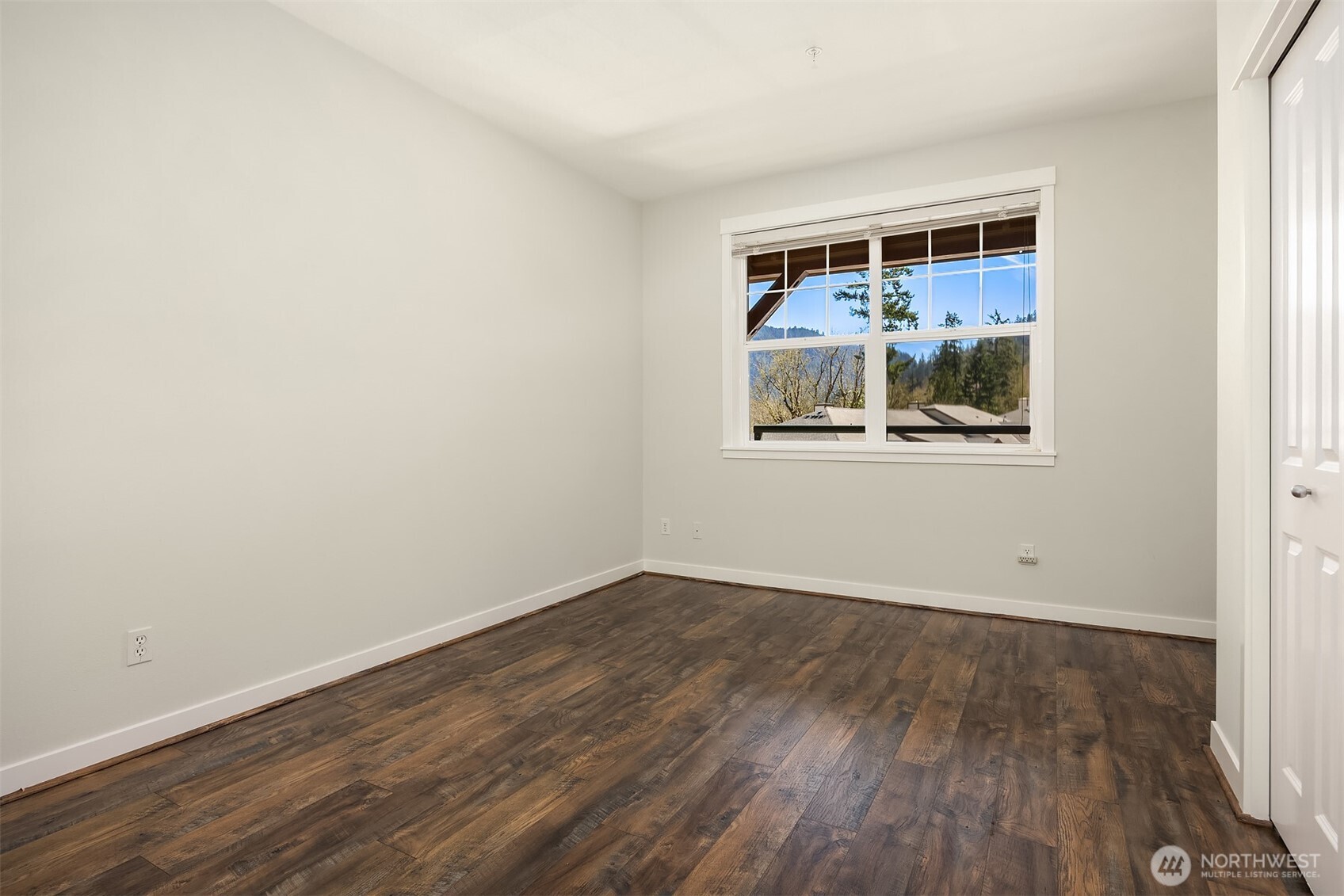 MLS #NWM2500650 image #5