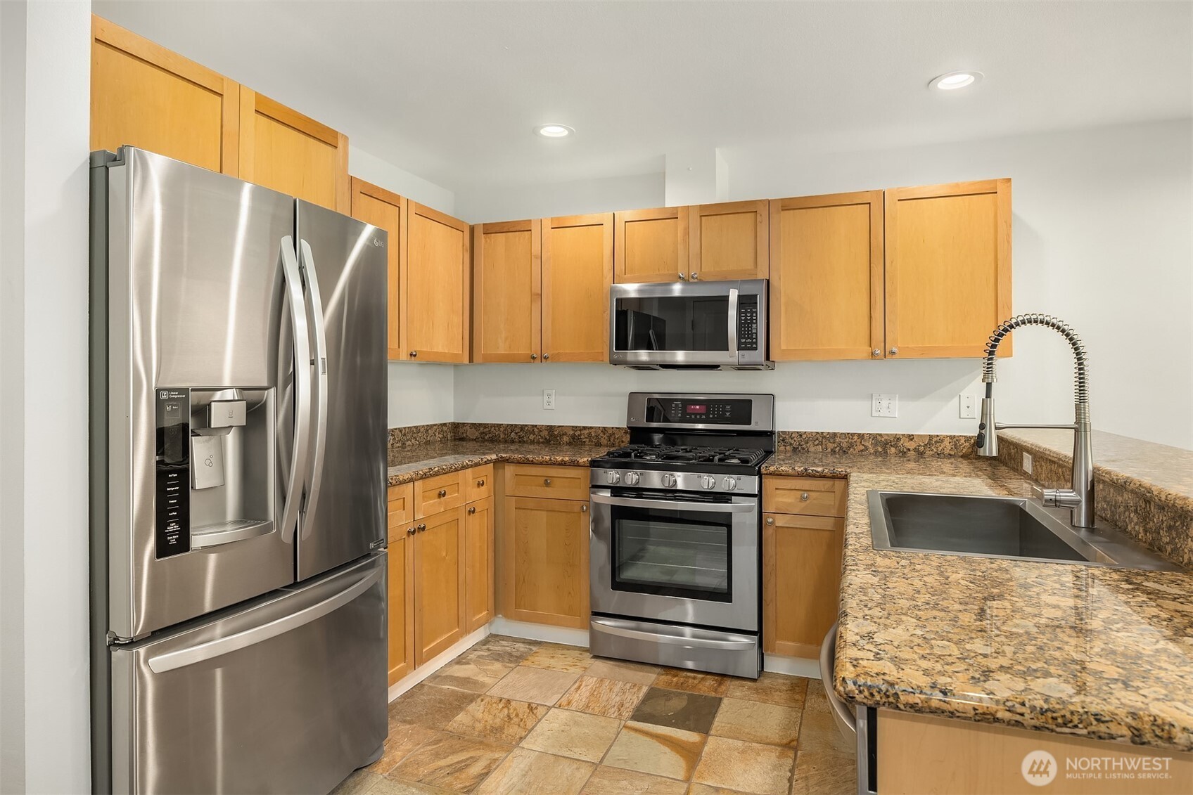 MLS #NWM2500650 image #4