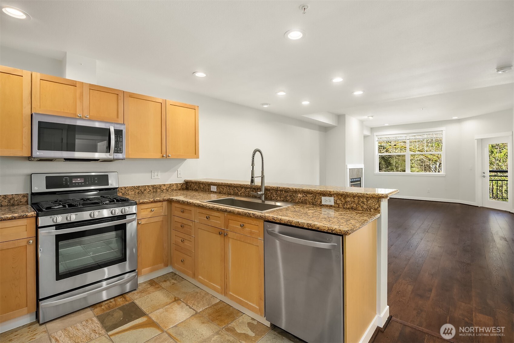 MLS #NWM2500650 image #3