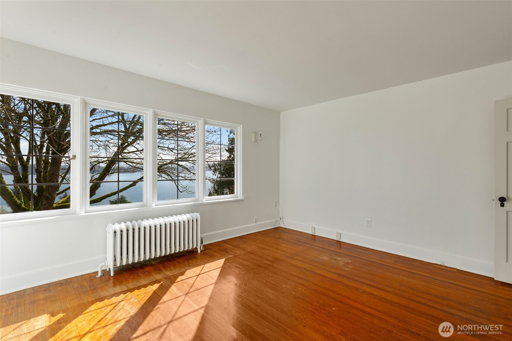 MLS #NWM2500660 image #11