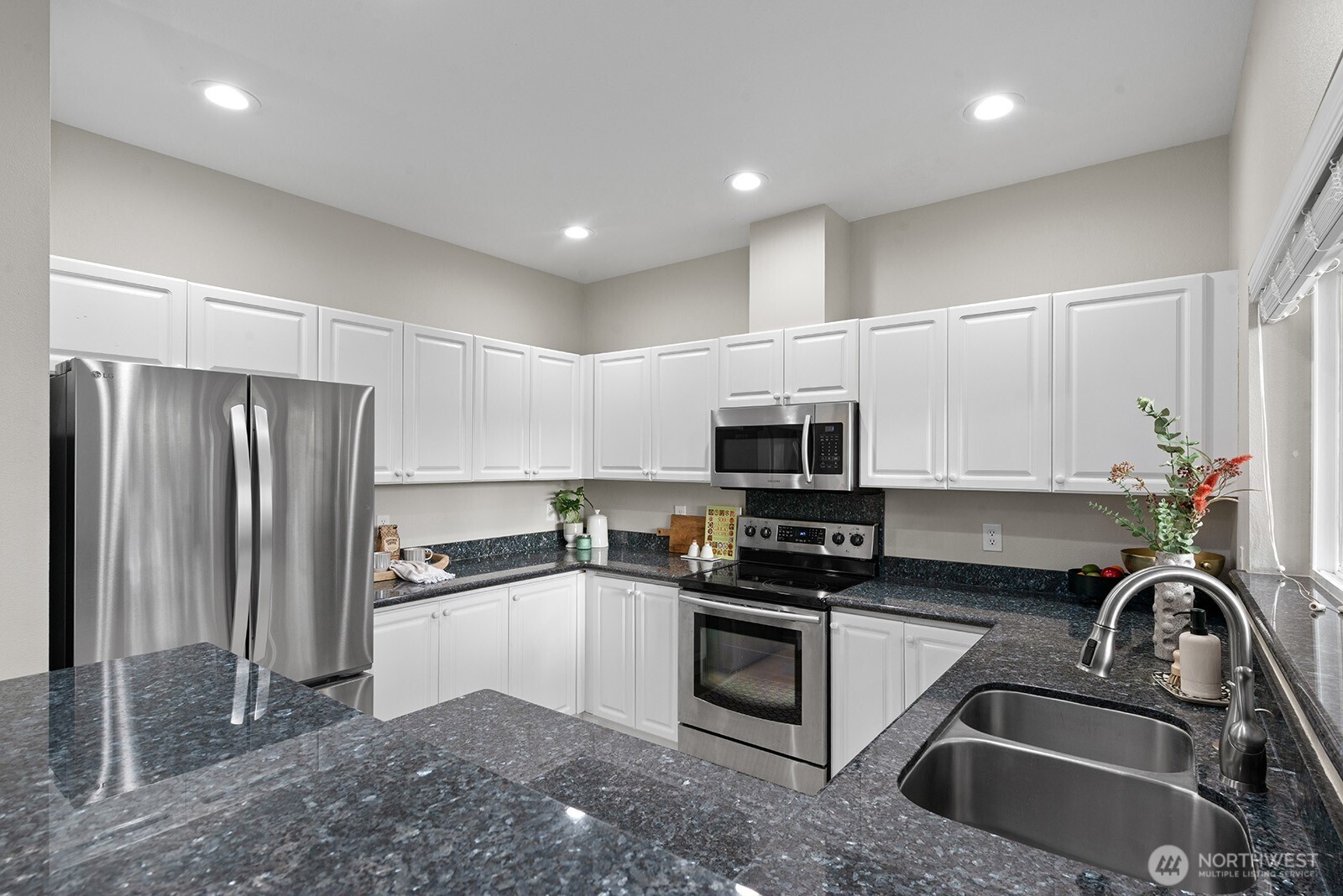 MLS #NWM2500679 image #10