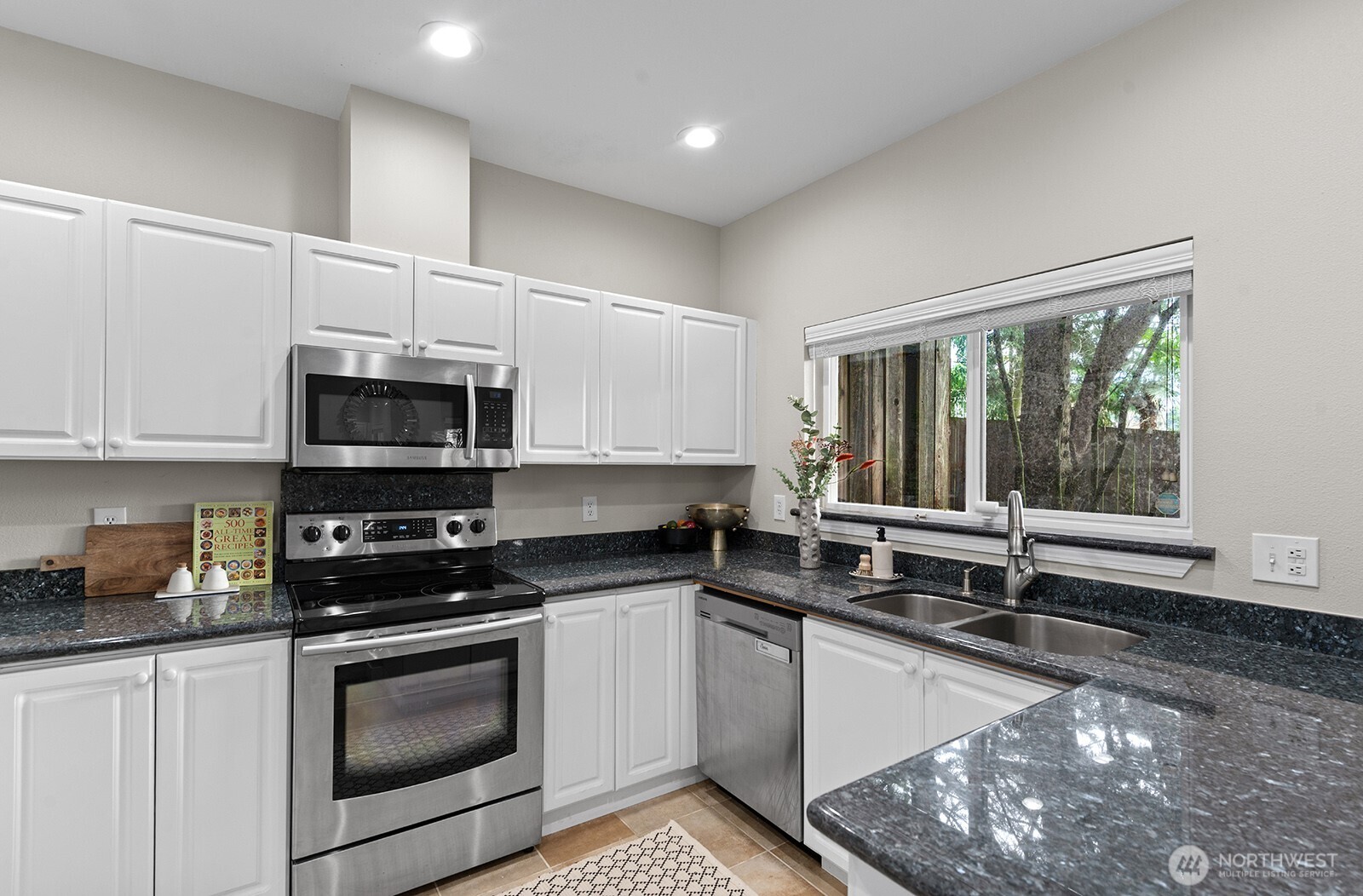 MLS #NWM2500679 image #14