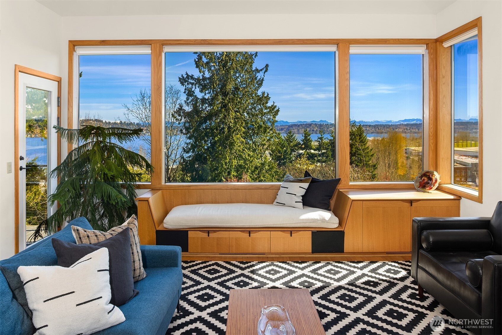 MLS #NWM2500694 image #5