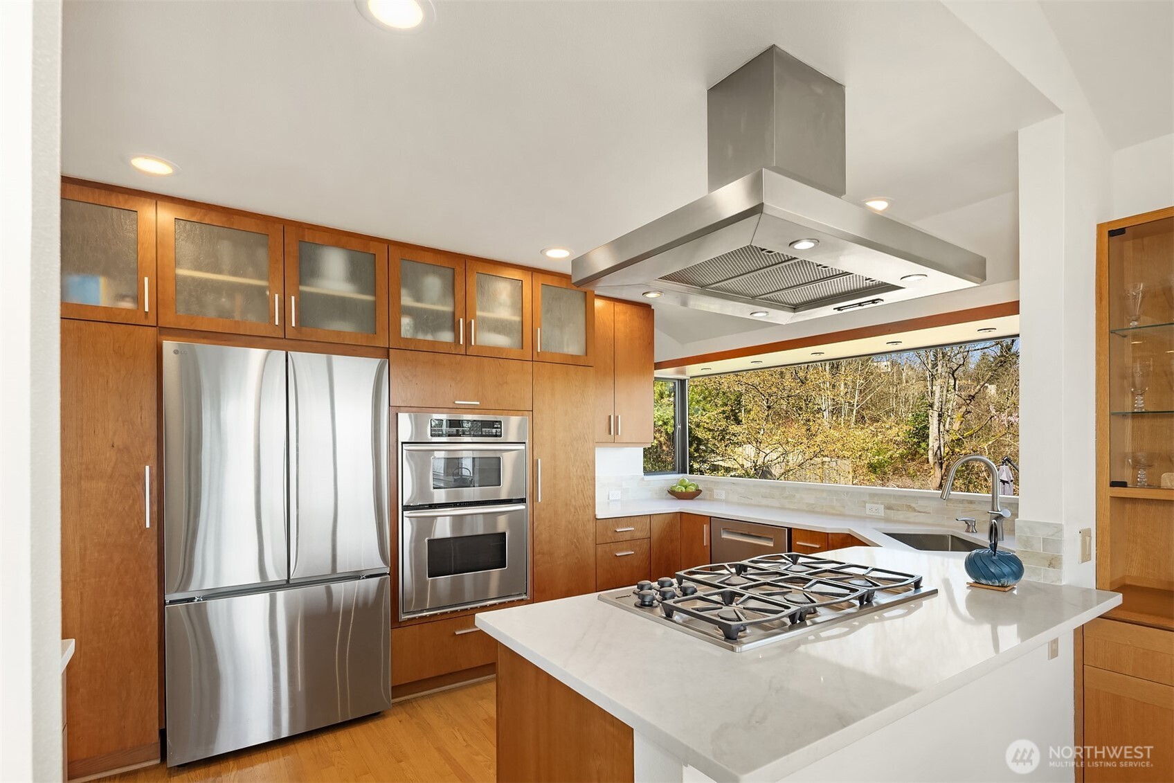 MLS #NWM2500694 image #14