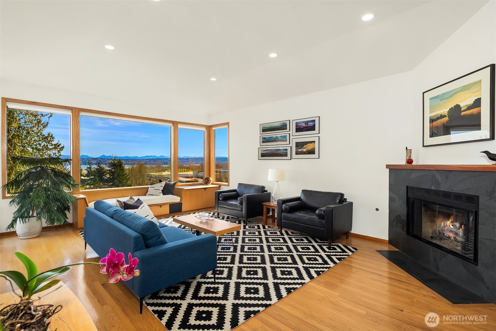 MLS #NWM2500694 image #3