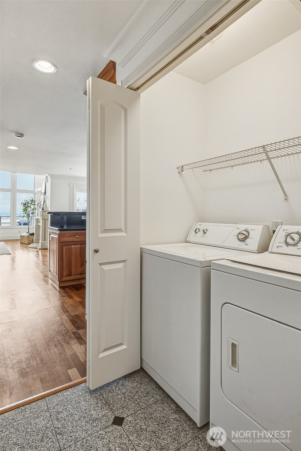 MLS #NWM2500774 image #4