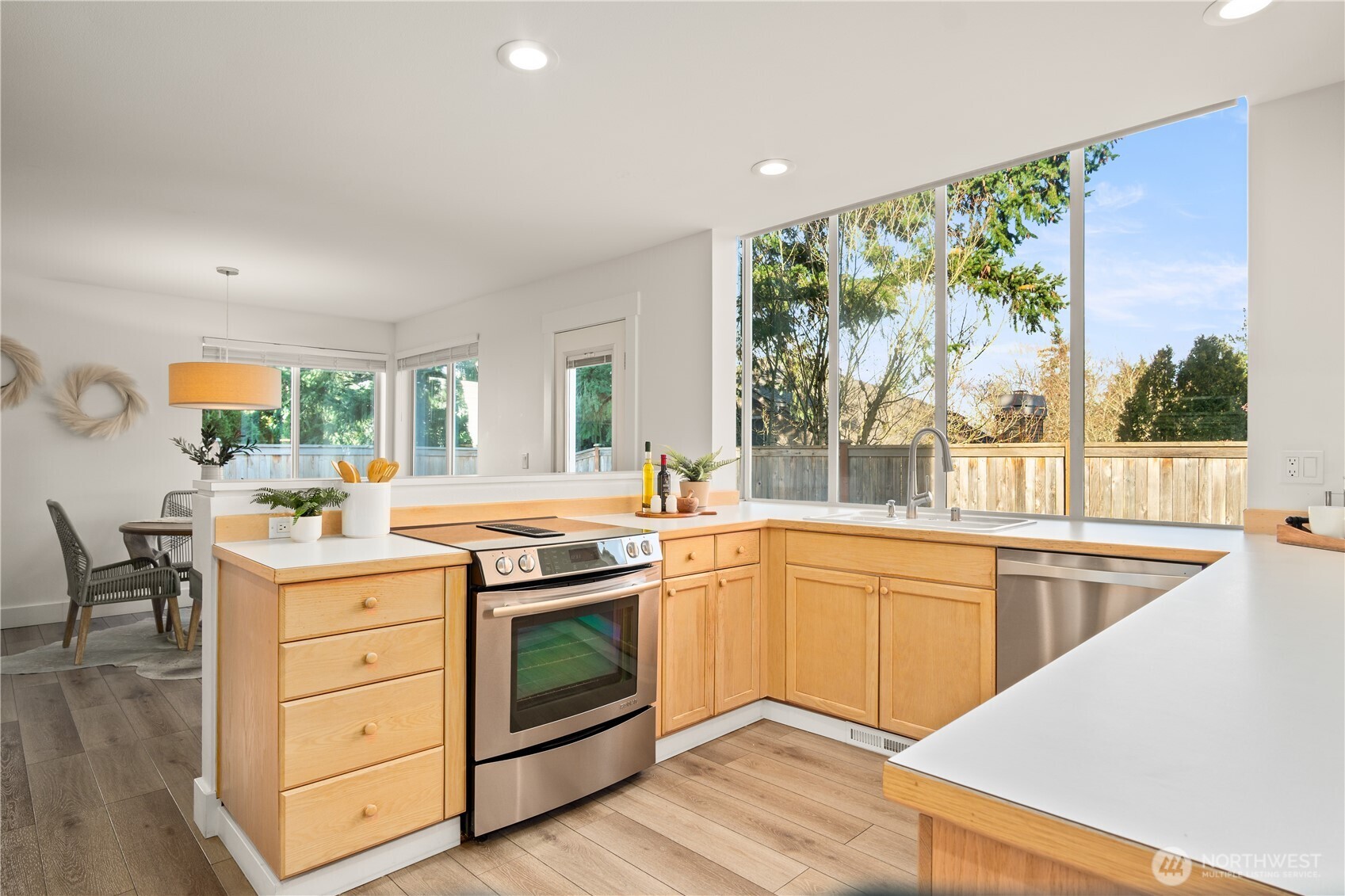 MLS #NWM2500775 image #6