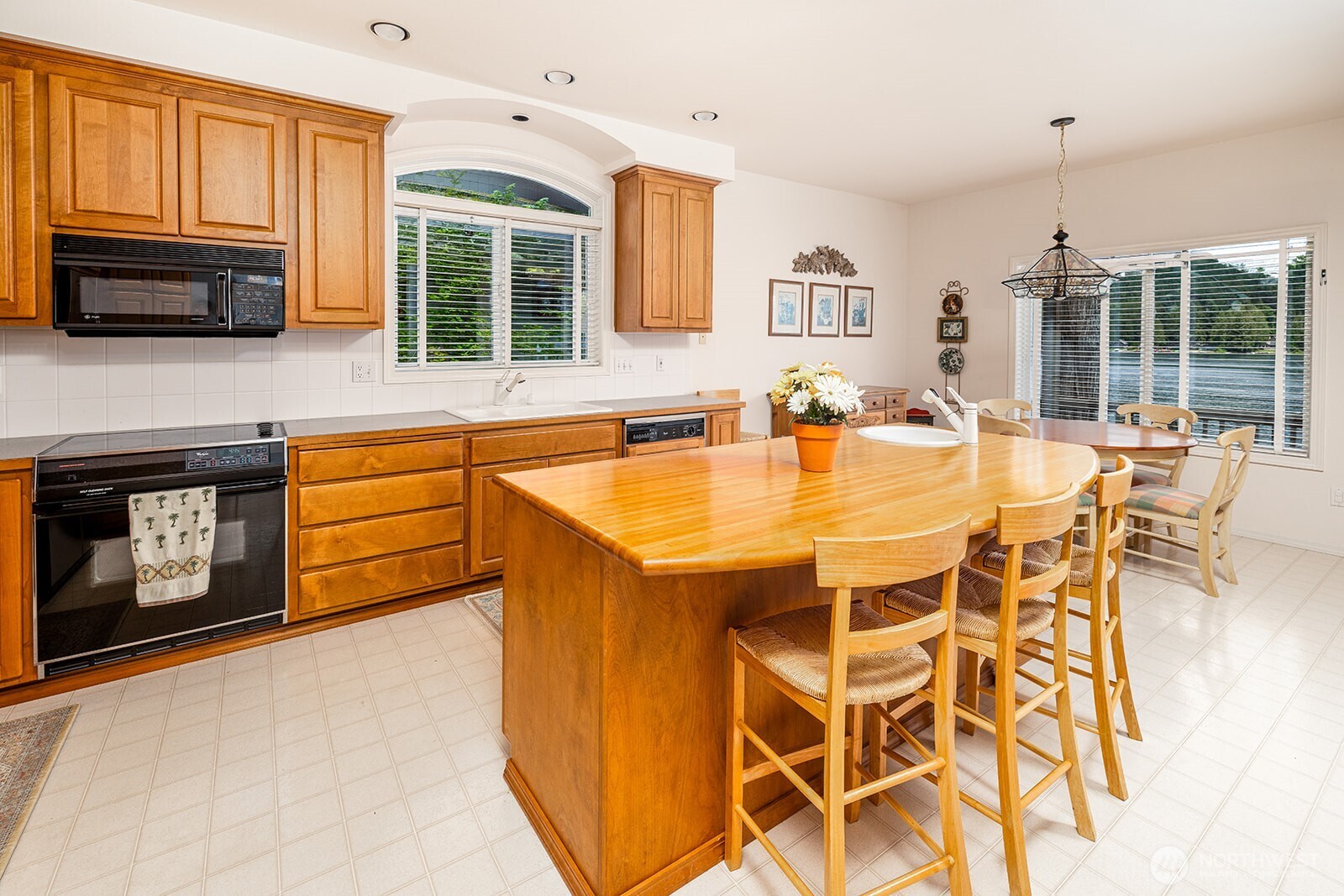 MLS #NWM2500778 image #35