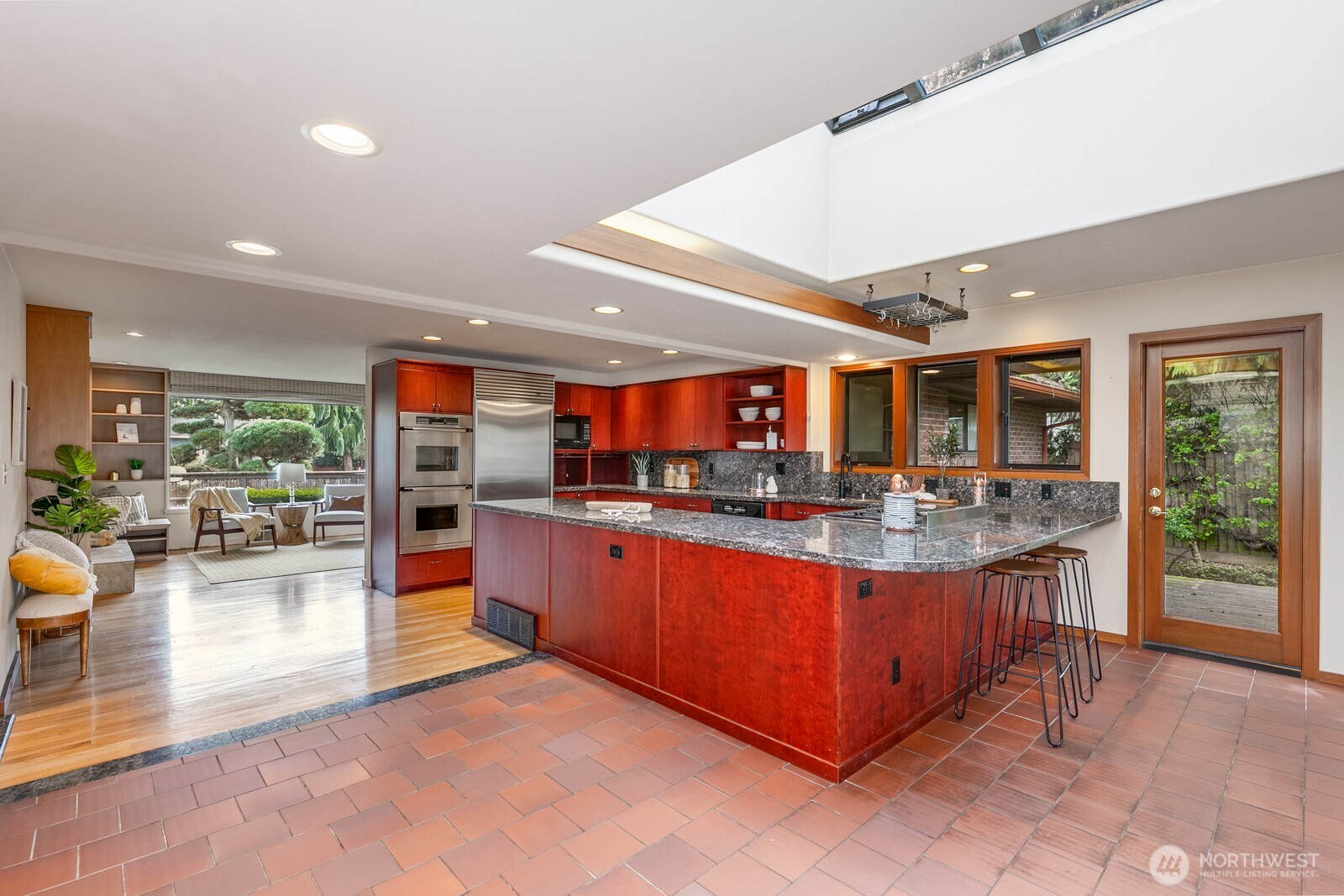 MLS #NWM2500784 image #23