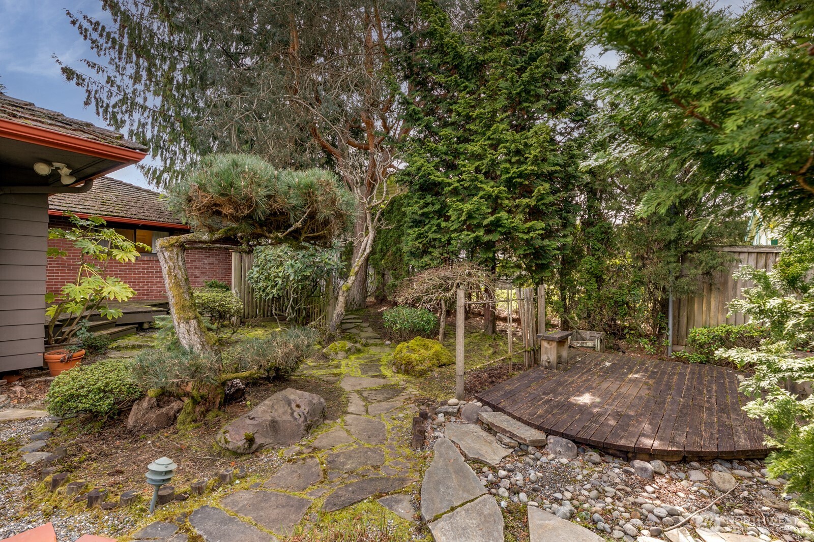 MLS #NWM2500784 image #4