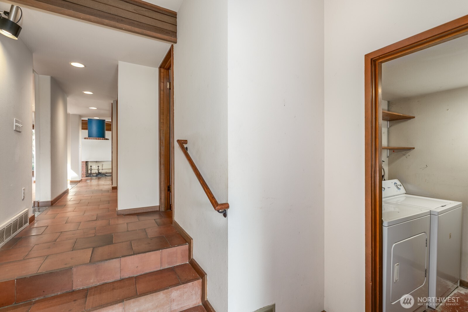 MLS #NWM2500784 image #8