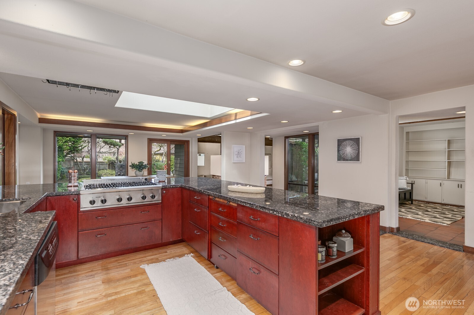 MLS #NWM2500784 image #27