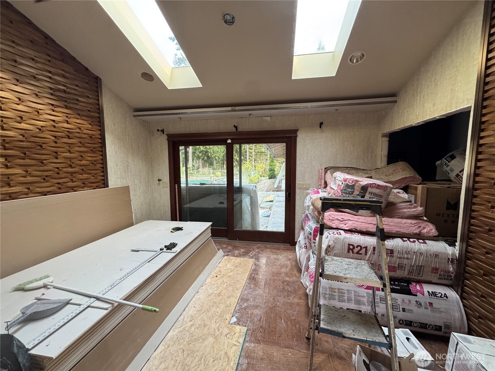 MLS #NWM2500802 image #19