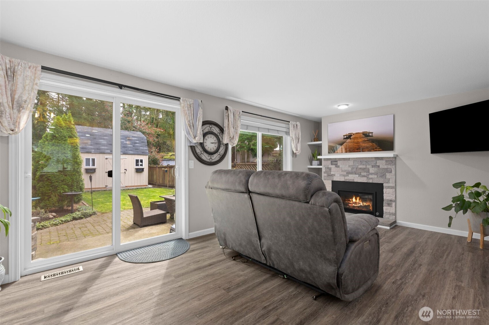 MLS #NWM2500815 image #13