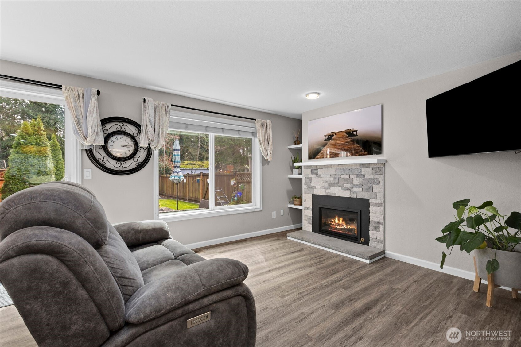 MLS #NWM2500815 image #10