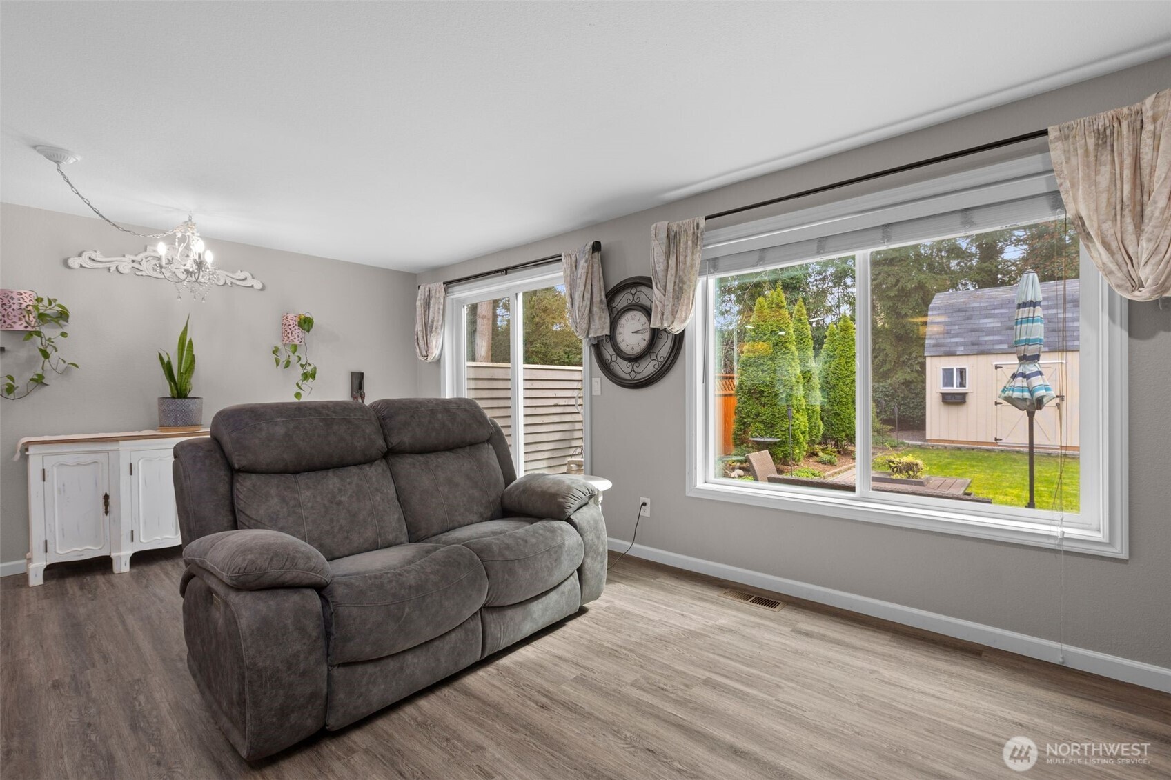 MLS #NWM2500815 image #11