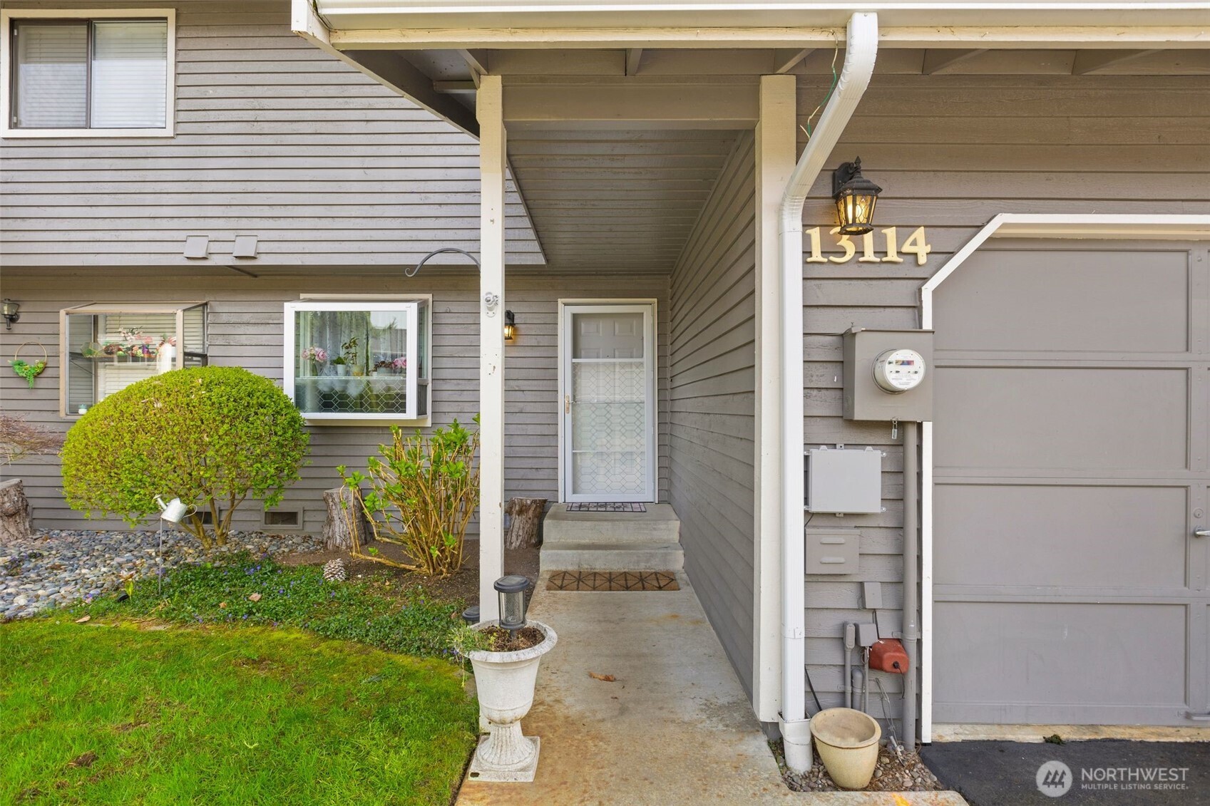 MLS #NWM2500815 image #2