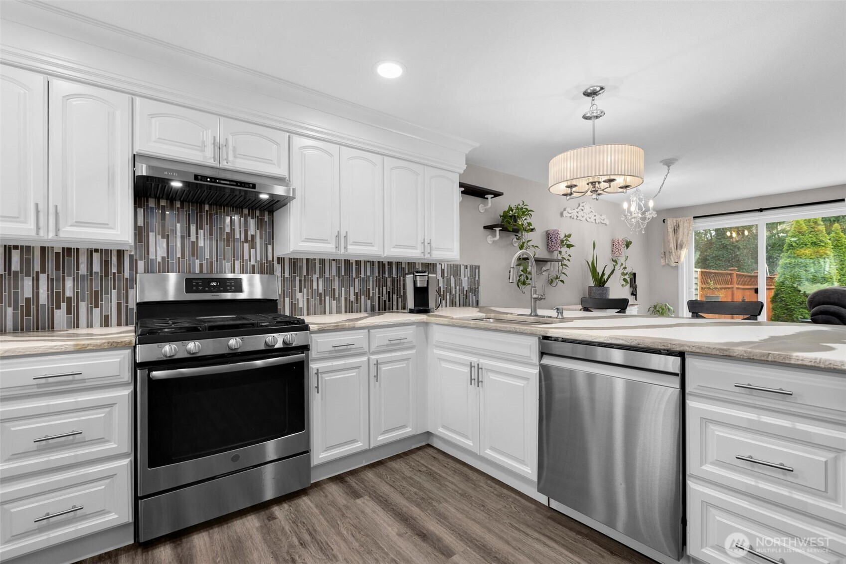 MLS #NWM2500815 image #6